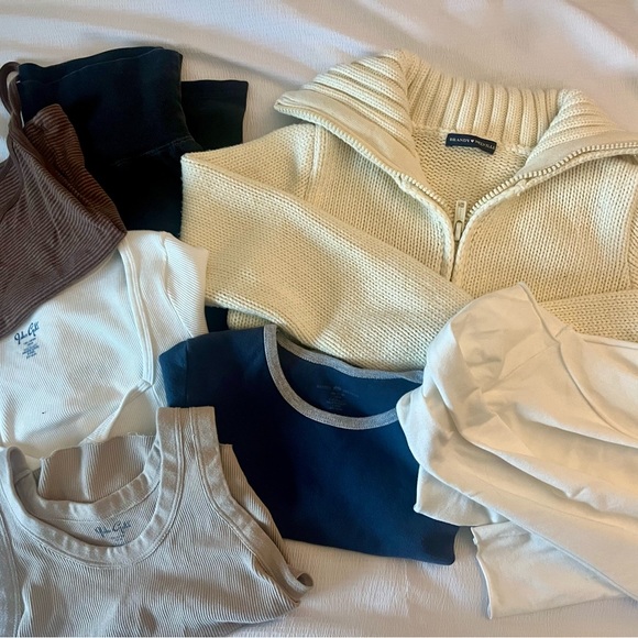 Brandy Melville Tops - brandy melville bundle